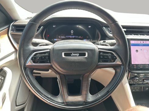 Used 2022 Jeep Grand Cherokee L Summit w/ Advanced Protech Group IV AWD/4WD image 11
