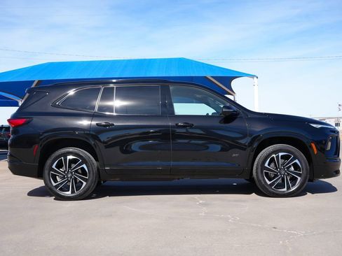 Used 2026 Buick Enclave Sport Touring image 3