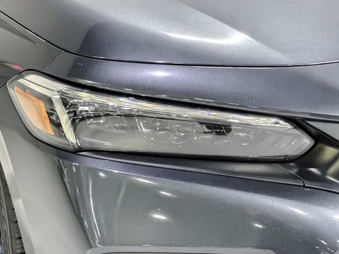 Used 2024 Honda Civic Sport image 12