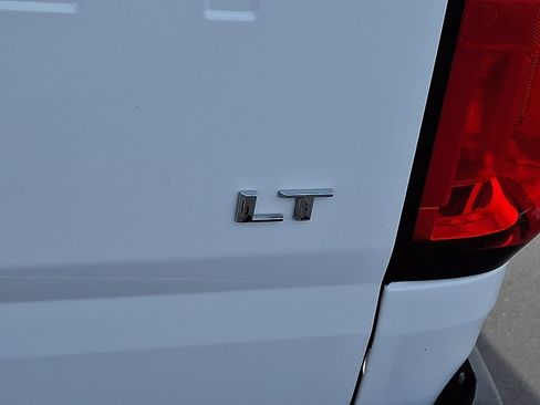 Used 2021 Chevrolet Colorado LT w/ Fleet Safety Package image 28