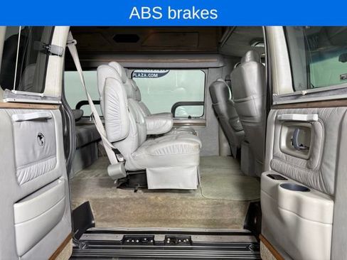 Used 2000 Chevrolet Express 1500 RWD image 14