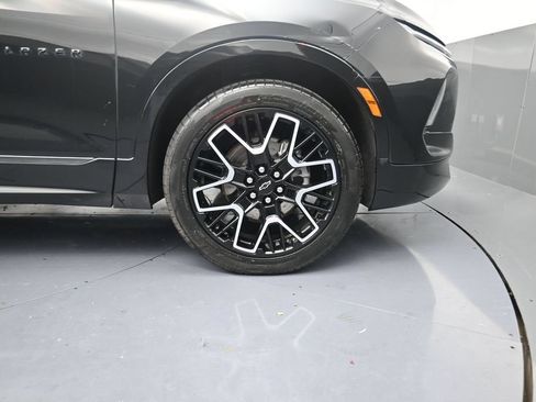 Used 2023 Chevrolet Blazer RS w/ Driver Confidence II Package FWD image 5