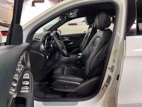 Used 2020 Mercedes-Benz GLC 300 4MATIC image 36