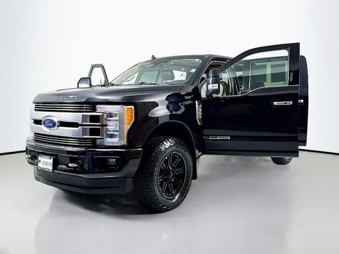 Used 2019 Ford F350 Limited AWD/4WD image 28