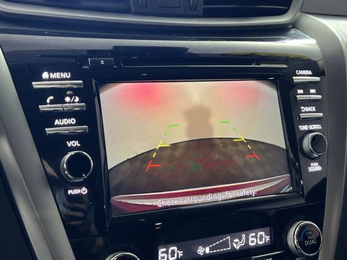 Used 2024 Nissan Murano SV image 19