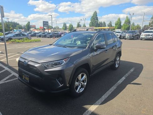 Used 2021 Toyota RAV4 XLE Premium AWD/4WD image 2