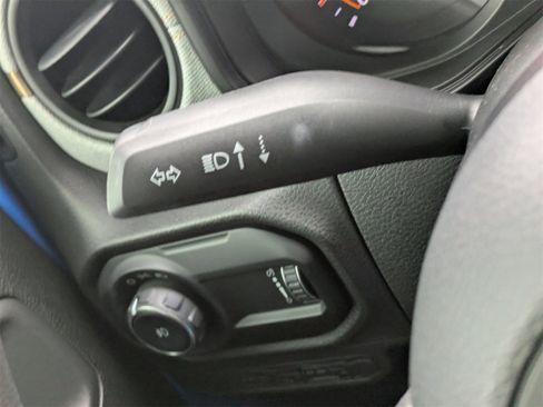 Used 2025 Jeep Wrangler Sport image 29