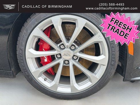Used 2017 Cadillac CTS V w/ Luxury Package RWD image 9