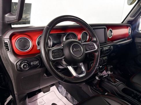 Used 2022 Jeep Wrangler Unlimited Rubicon w/ LED Lighting Group AWD/4WD image 9