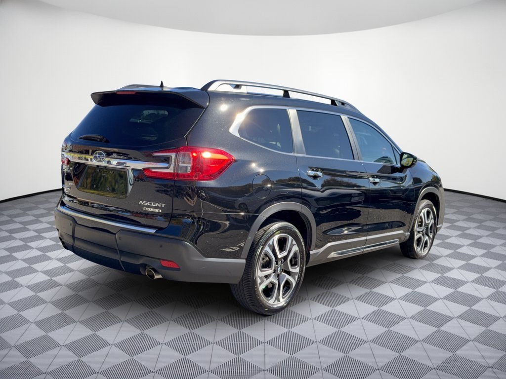 Used 2024 Subaru Ascent Touring AWD/4WD image 9