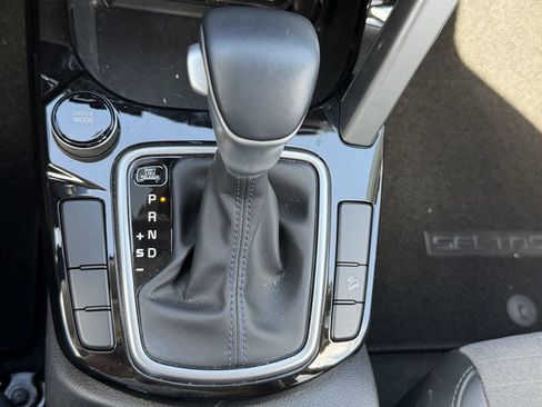 Certified 2023 Kia Seltos S w/ Navigation Package image 26