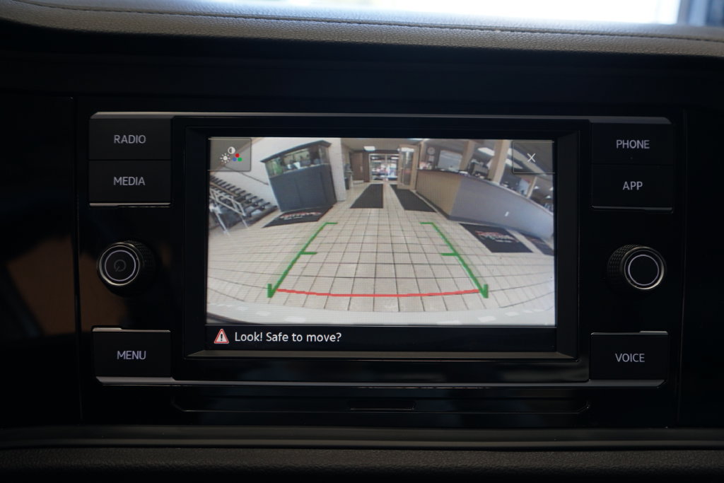 Used 2023 Volkswagen Jetta SE FWD image 7
