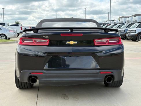 Used 2018 Chevrolet Camaro SS RWD image 6