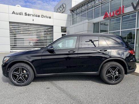 Used 2022 Mercedes-Benz GLC 300 4MATIC image 3