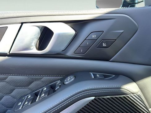 Used 2025 BMW X5 M Competition image 33