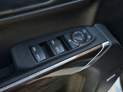 Used 2020 Chevrolet Silverado 1500 RST AWD/4WD image 8