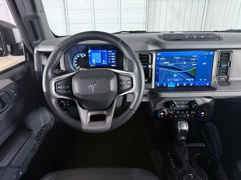 Used 2024 Ford Bronco Black Diamond image 20