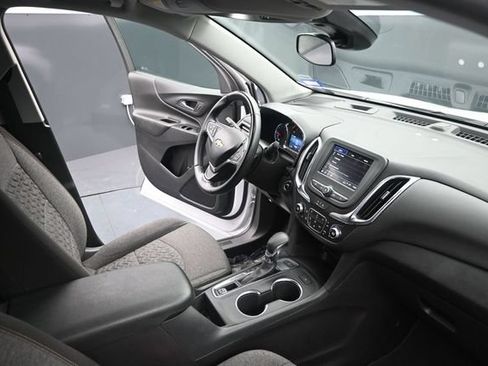 Used 2024 Chevrolet Equinox LT AWD/4WD image 44