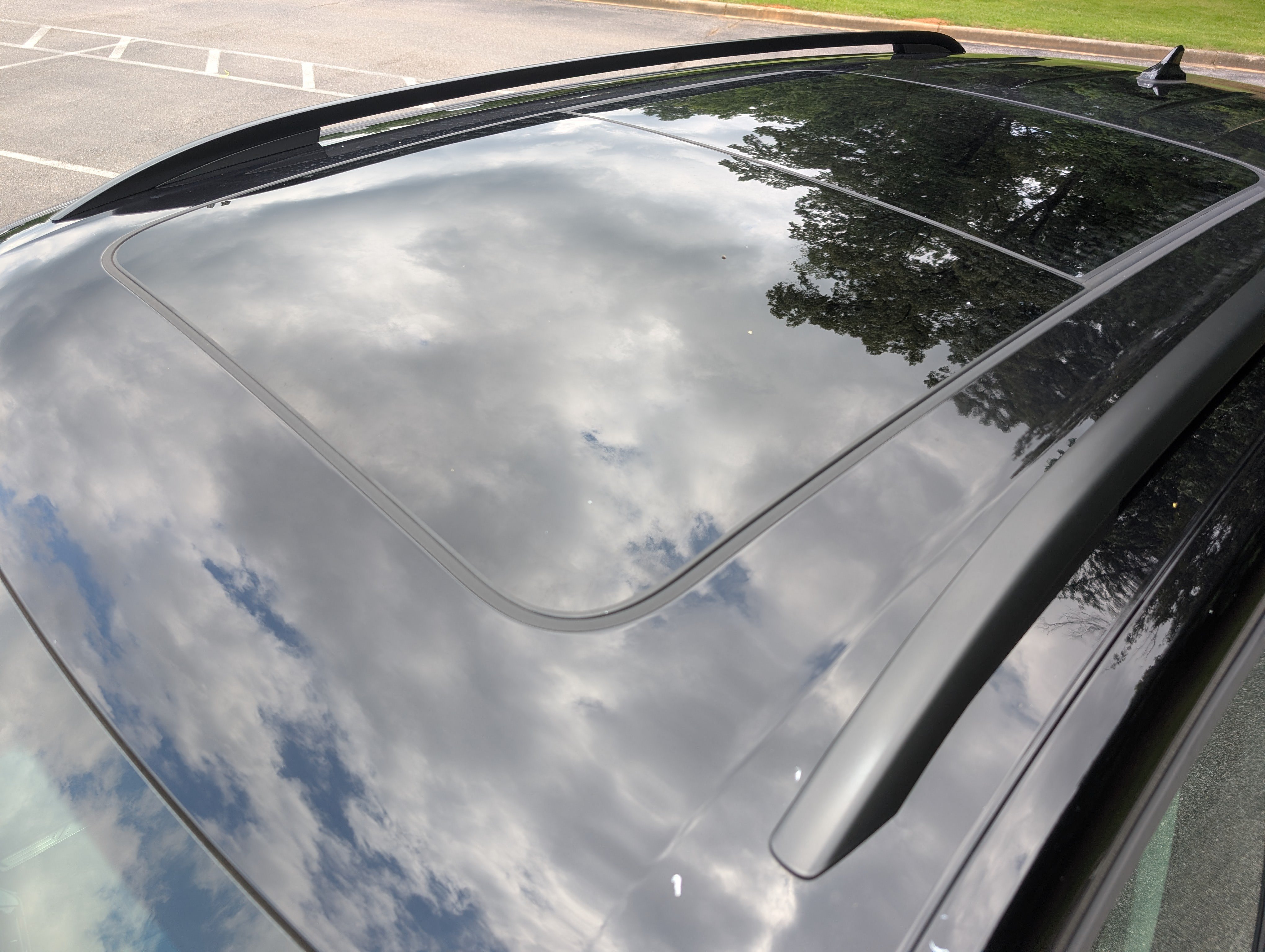 Used 2026 Volkswagen Atlas SE w/ Panoramic Sunroof Package FWD image 14
