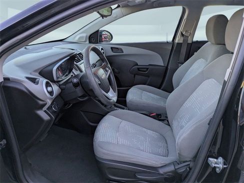 Used 2020 Chevrolet Sonic LT image 21