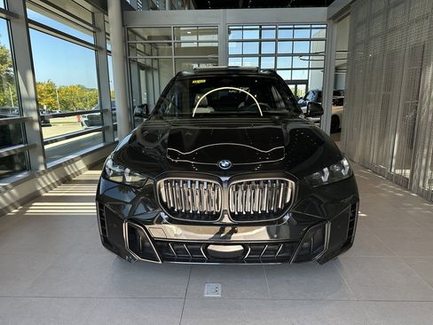 New 2026 BMW X5 xDrive50e w/ M Sport Package image 2