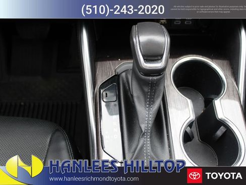 Used 2023 Toyota Highlander Limited image 26