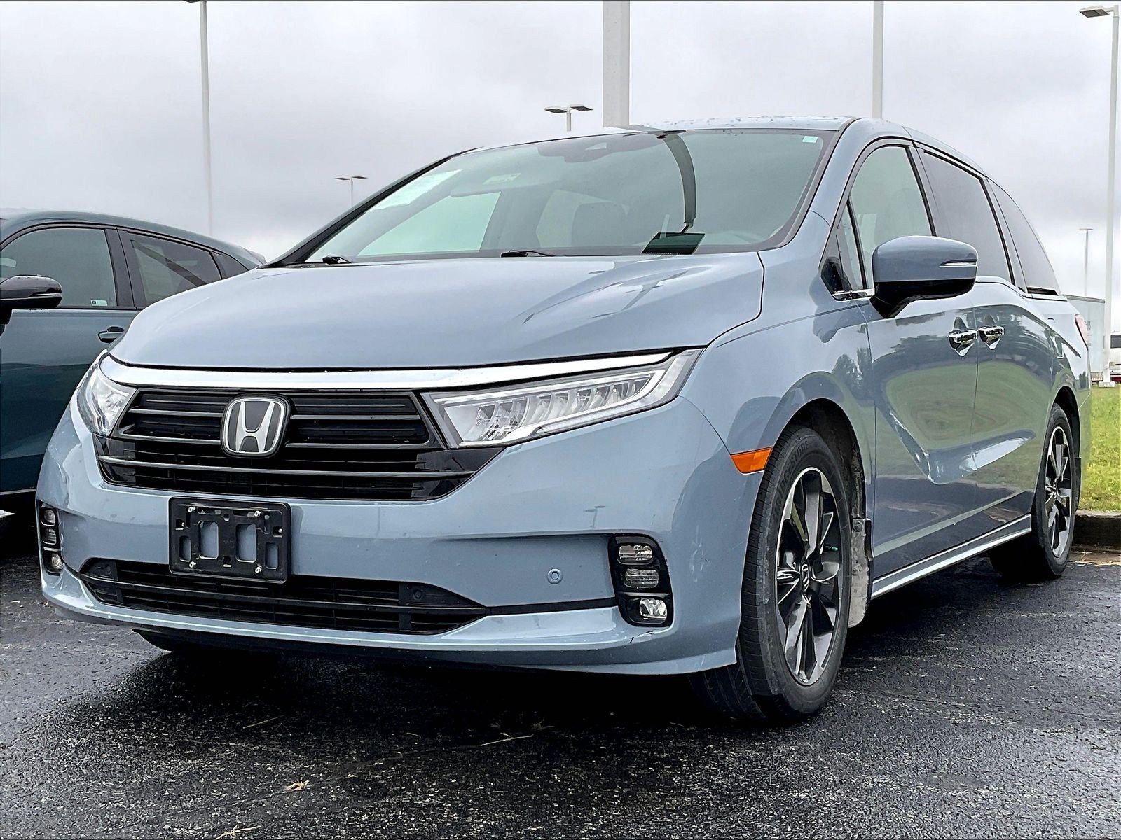 Used 2024 Honda Odyssey Elite image 4