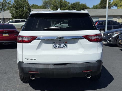 Used 2020 Chevrolet Traverse LS w/ LPO, Blackout Package FWD image 21