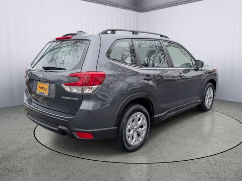 Used 2023 Subaru Forester image 3