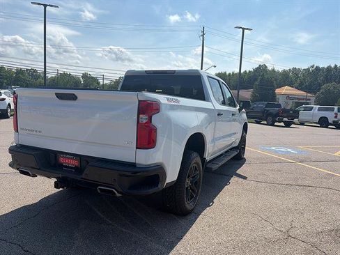 Used 2023 Chevrolet Silverado 1500 LT Trail Boss w/ Convenience Package II AWD/4WD image 7