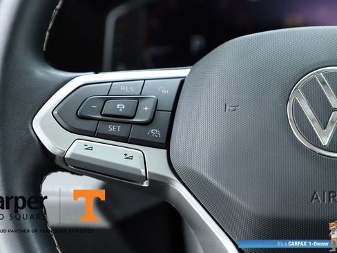 Used 2023 Volkswagen Taos SEL image 59