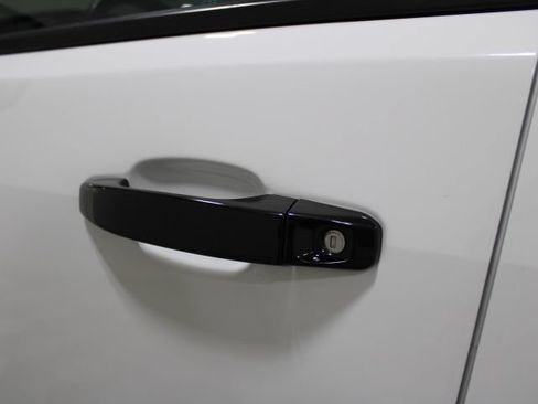 Used 2022 GMC Canyon AT4 w/ Trailering Package AWD/4WD image 15