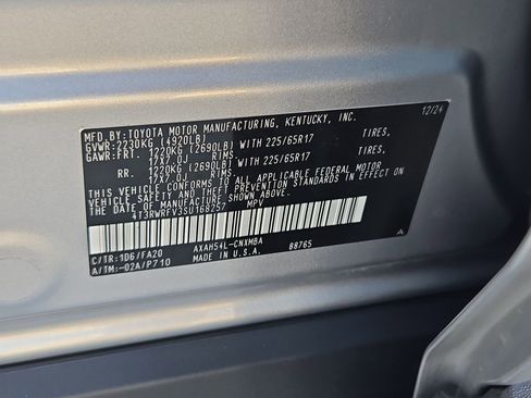 Certified 2025 Toyota RAV4 XLE AWD/4WD image 33