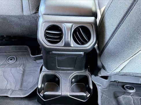 Used 2024 Jeep Wrangler Sport AWD/4WD image 15
