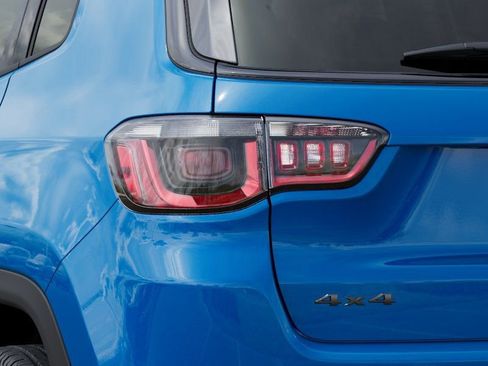 New 2026 Jeep Compass Latitude image 9