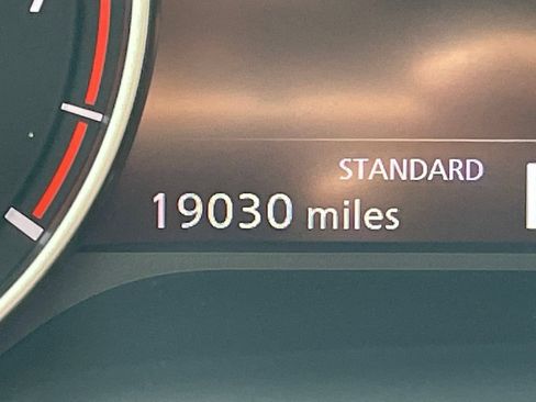 Certified 2025 Nissan Rogue SV FWD image 13