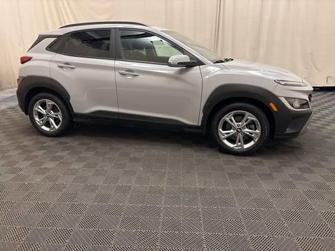 Used 2022 Hyundai Kona SEL w/ Convenience Package image 4