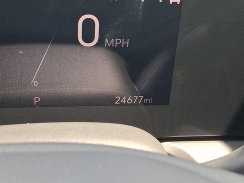 Certified 2024 Buick Encore GX Preferred w/ Comfort Package FWD image 21