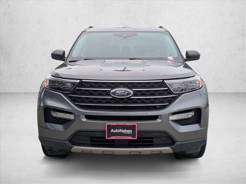 Used 2023 Ford Explorer XLT w/ Equipment Group 202A image 2