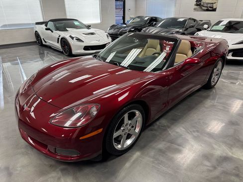 Used 2006 Chevrolet Corvette Convertible w/ Preferred Equipment Group RWD image 20