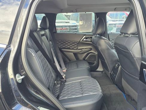 Used 2024 Mitsubishi Outlander SEL image 15