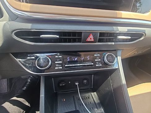 Certified 2021 Hyundai Sonata Limited w/ Cargo Package FWD image 15