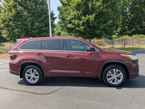 Used 2014 Toyota Highlander Plus AWD/4WD image 10