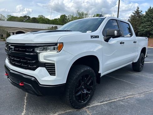 Used 2022 Chevrolet Silverado 1500 LT Trail Boss w/ LT Trail Boss Premium Package AWD/4WD image 69