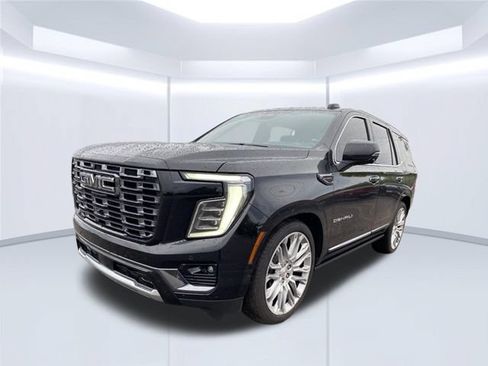Used 2025 GMC Yukon Denali Ultimate AWD/4WD image 14