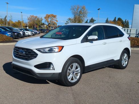 Used 2020 Ford Edge SEL w/ Convenience Package image 4