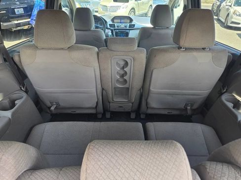Used 2017 Honda Odyssey EX image 18
