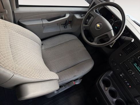 Used 2023 Chevrolet Express 3500 LS image 15