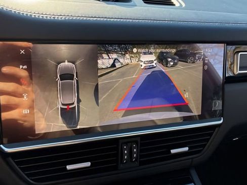 Used 2023 Porsche Cayenne GTS image 24