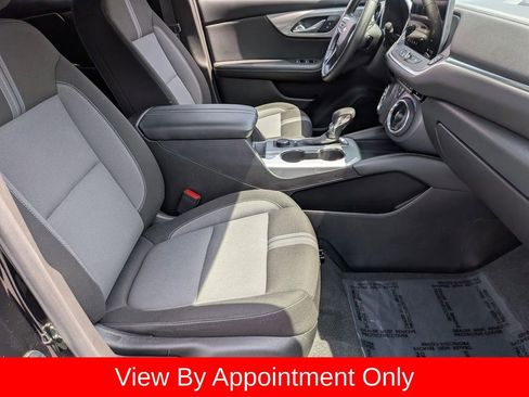Used 2025 Chevrolet Blazer LT FWD image 30